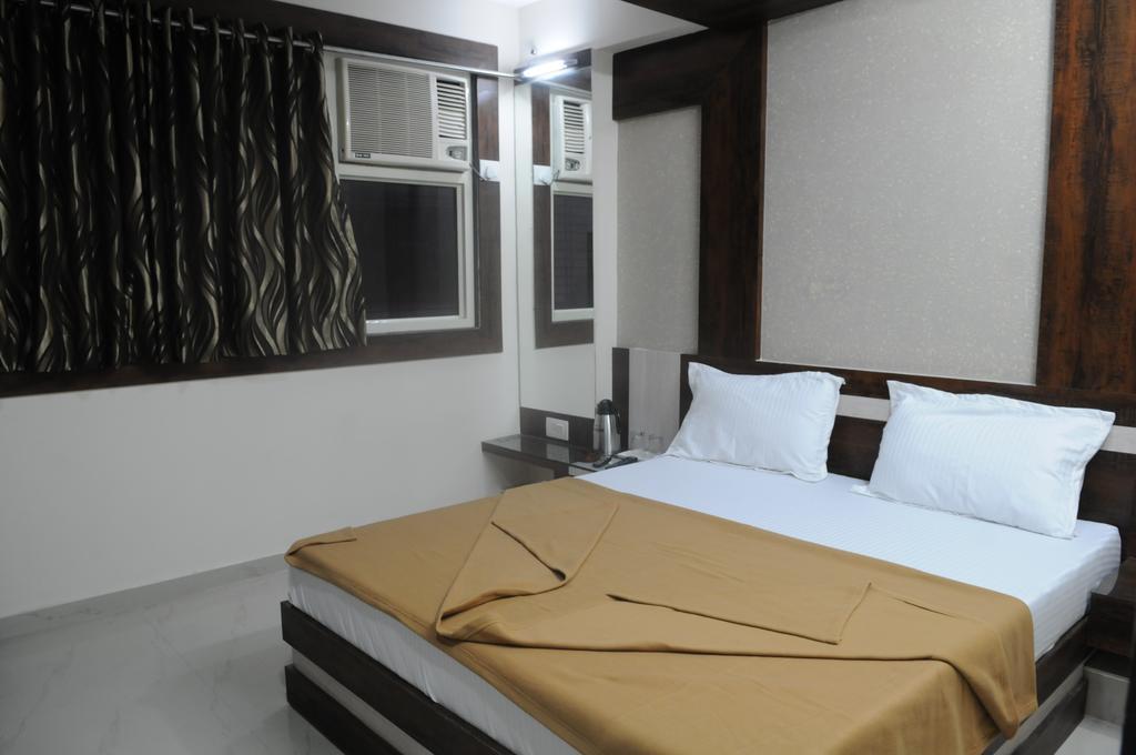 Oyo Hotel Sree Balaji Residency Ahmedabad Chambre photo
